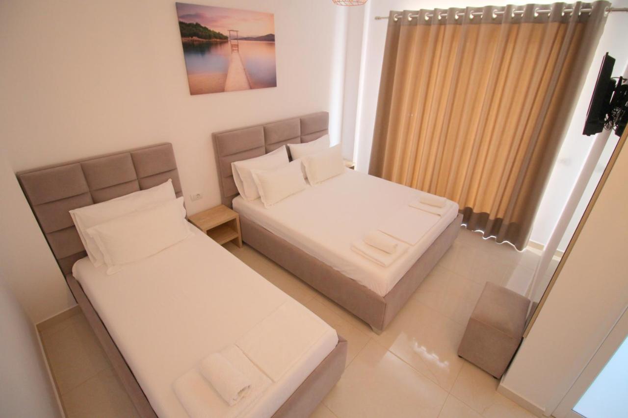 J&B Hotel Ksamil Exteriér fotografie