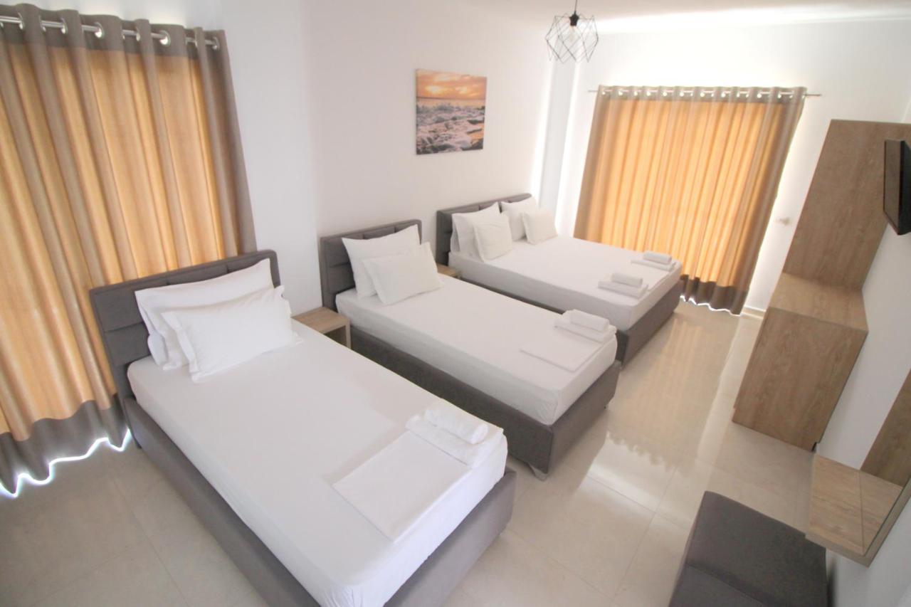 J&B Hotel Ksamil Exteriér fotografie