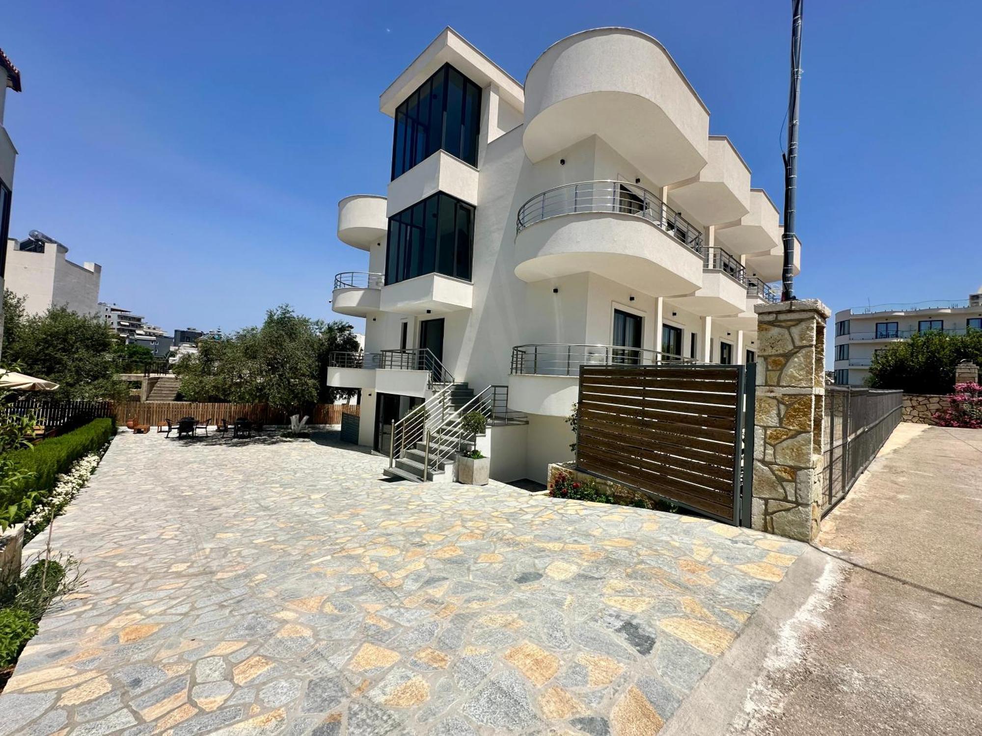 J&B Hotel Ksamil Exteriér fotografie